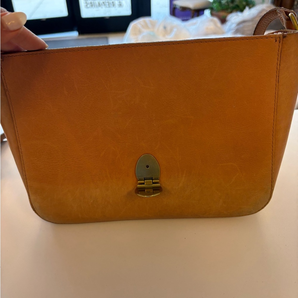 Madewell Tan Distressed Leather Crossbody Bag - Picture 9 of 13
